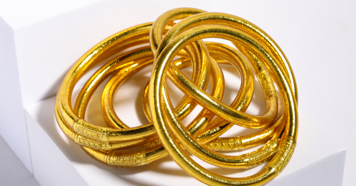 The Evolution of the Gold Bangle: From Metal to Weightless Ritual