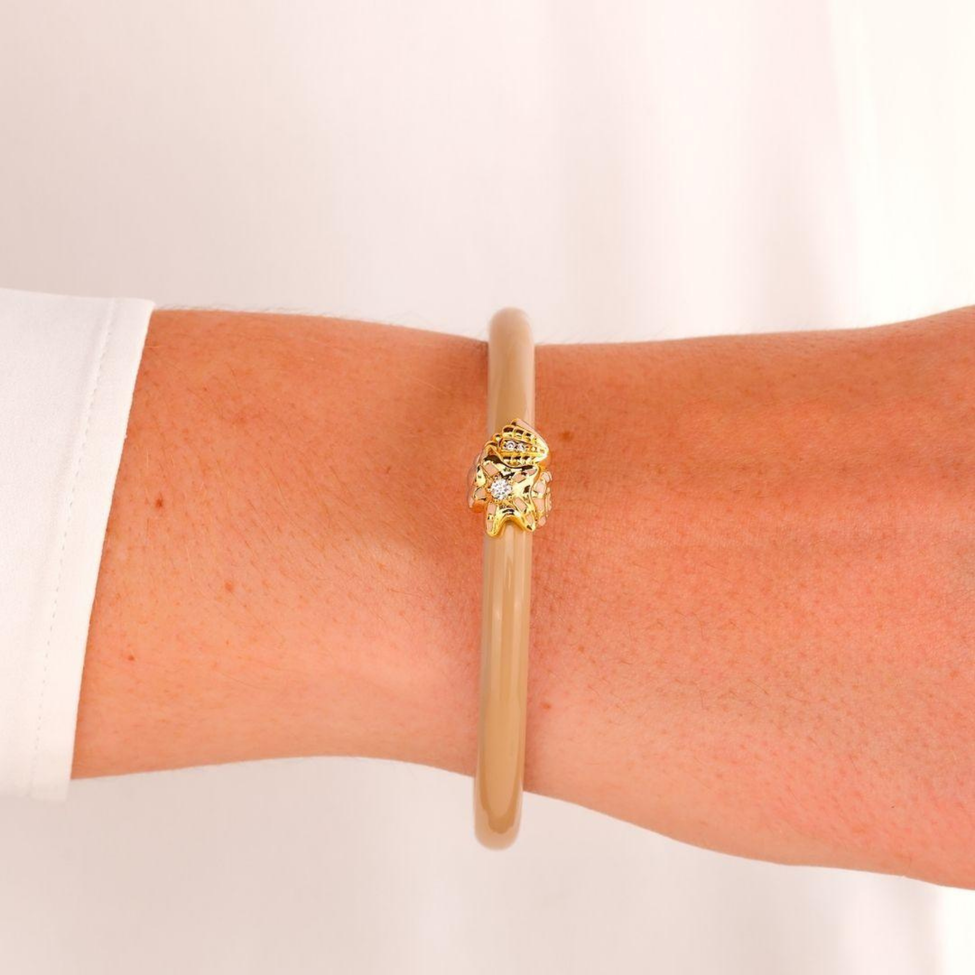a person wearing a bracelet